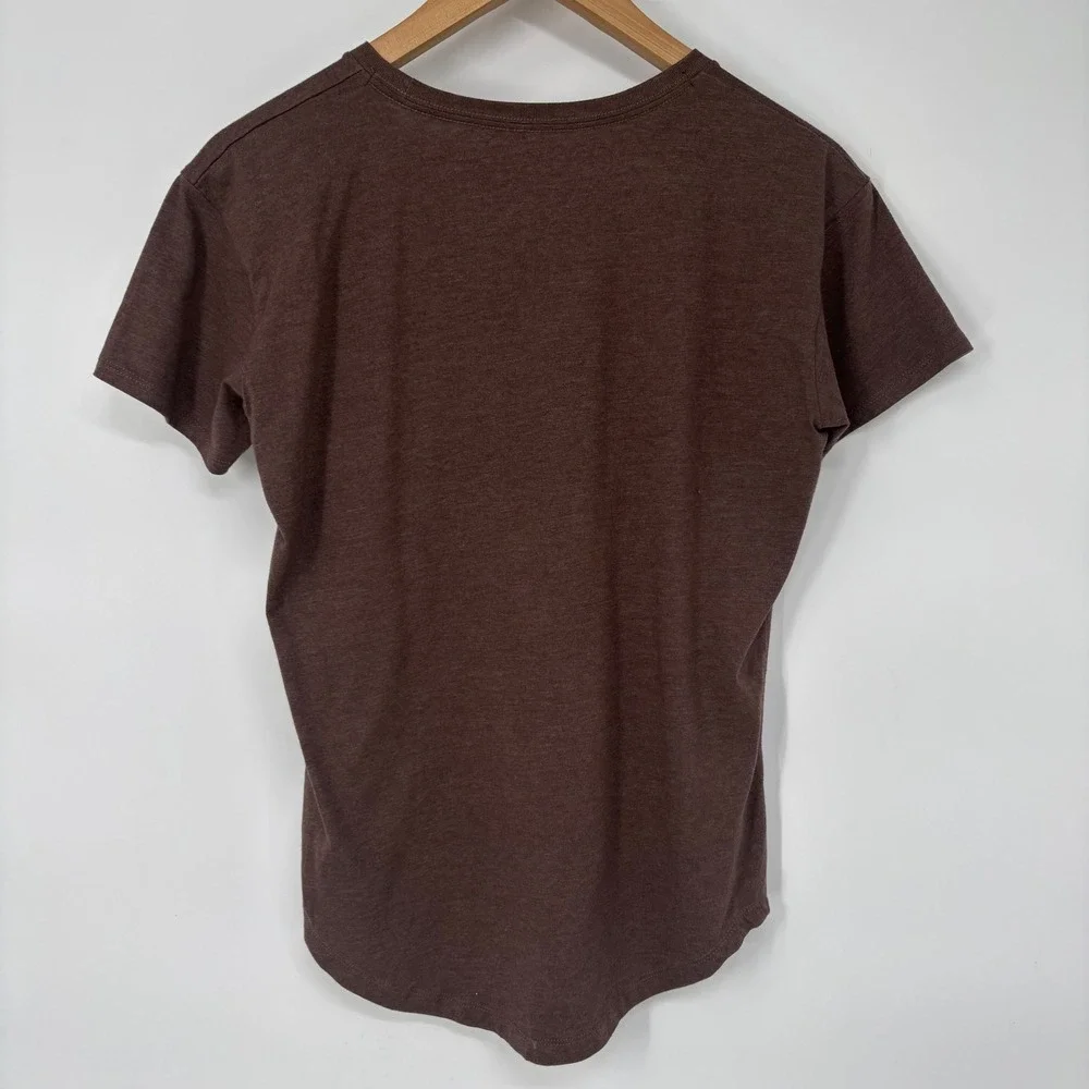 Ariat Womens Farm Girl Cow Graphic Tee Brown Short Sleeve Scoop Neck Small - Picture 2 of 5